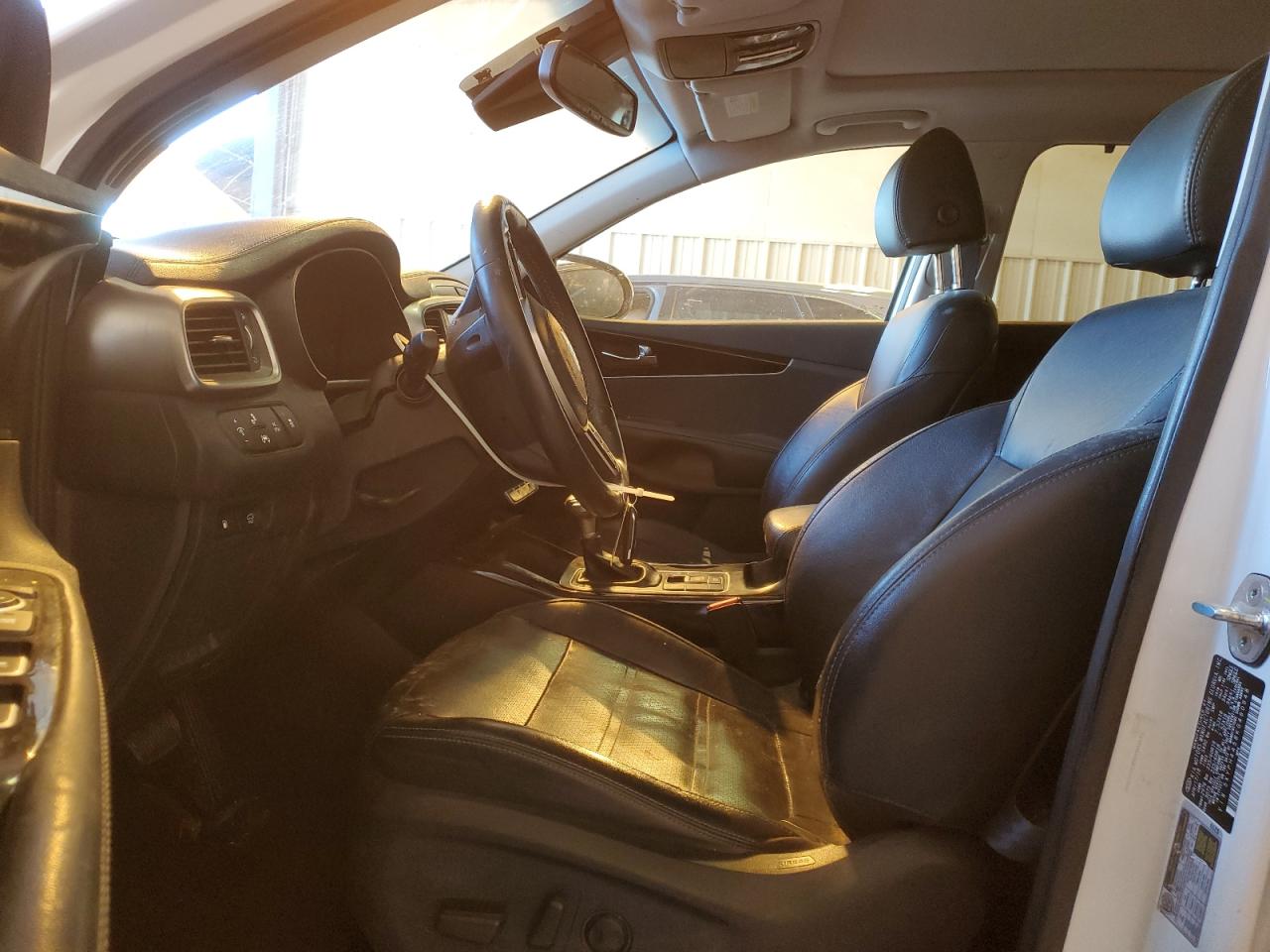 2019 Kia Sorento - Image 7