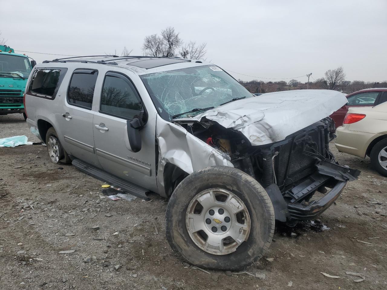 2011 Chevrolet Suburban - Image 4