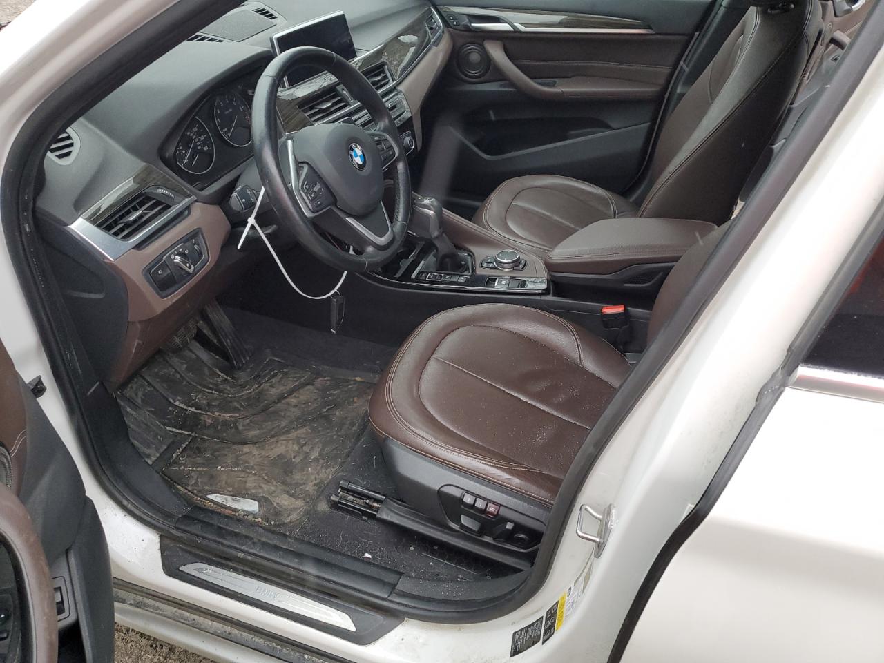 2016 BMW X1 xDrive28I VIN: WBXHT3C31GP881071 Lot: 85799874