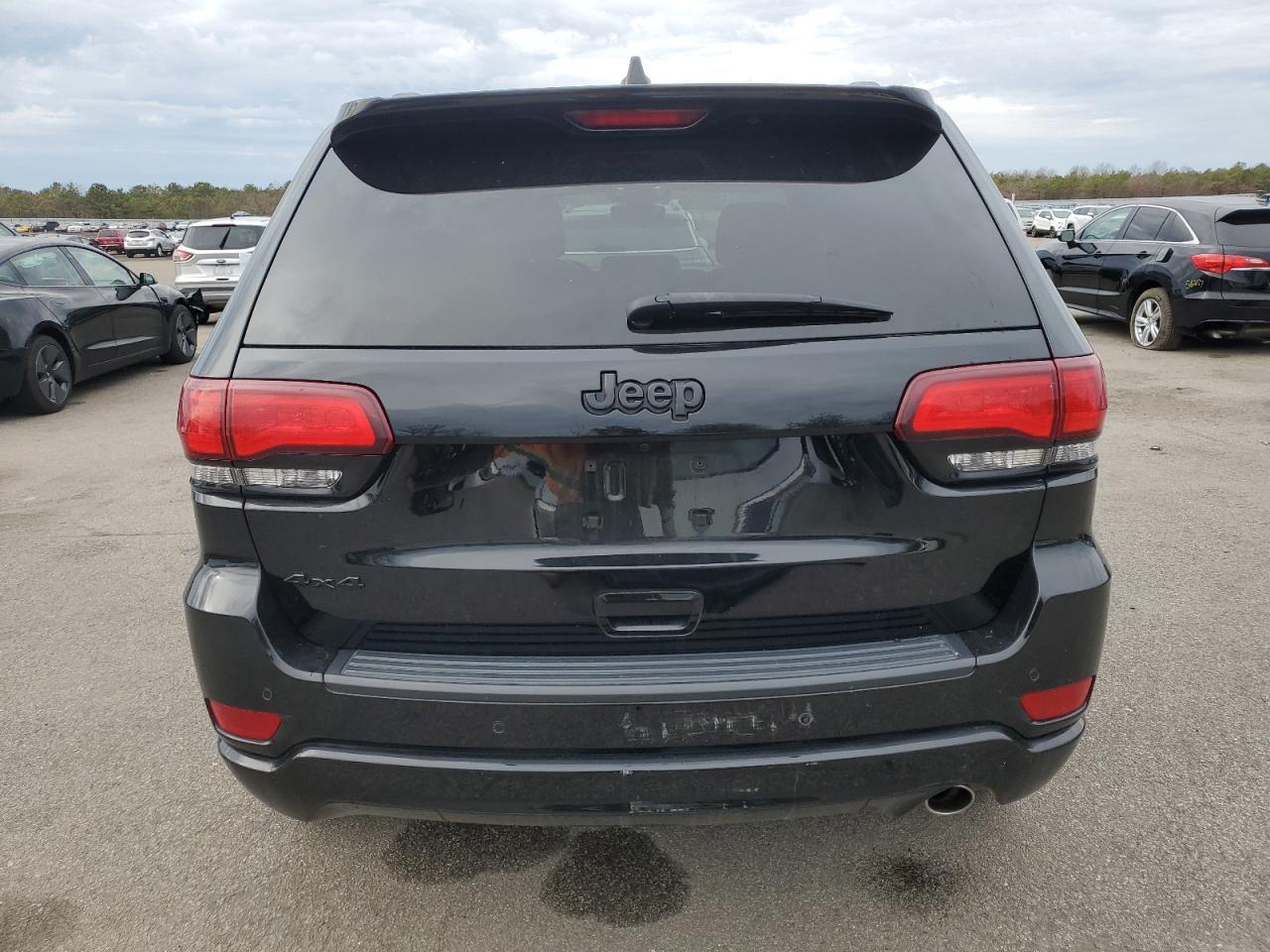 2019 Jeep Grand Cherokee - Image 6