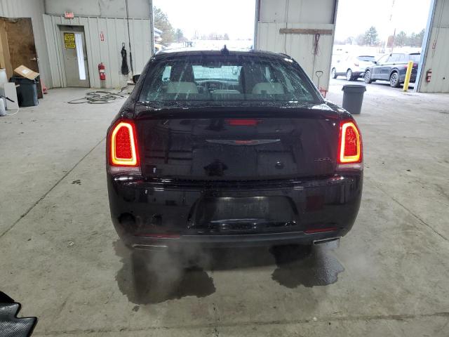  CHRYSLER 300 2021 Czarny