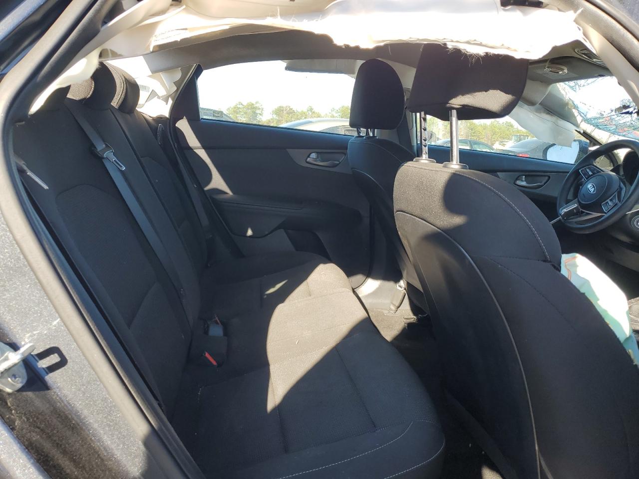 2021 Kia Forte - Image 10