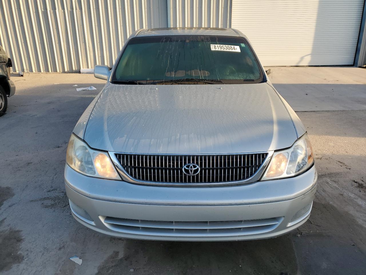 2002 Toyota Avalon - Image 5