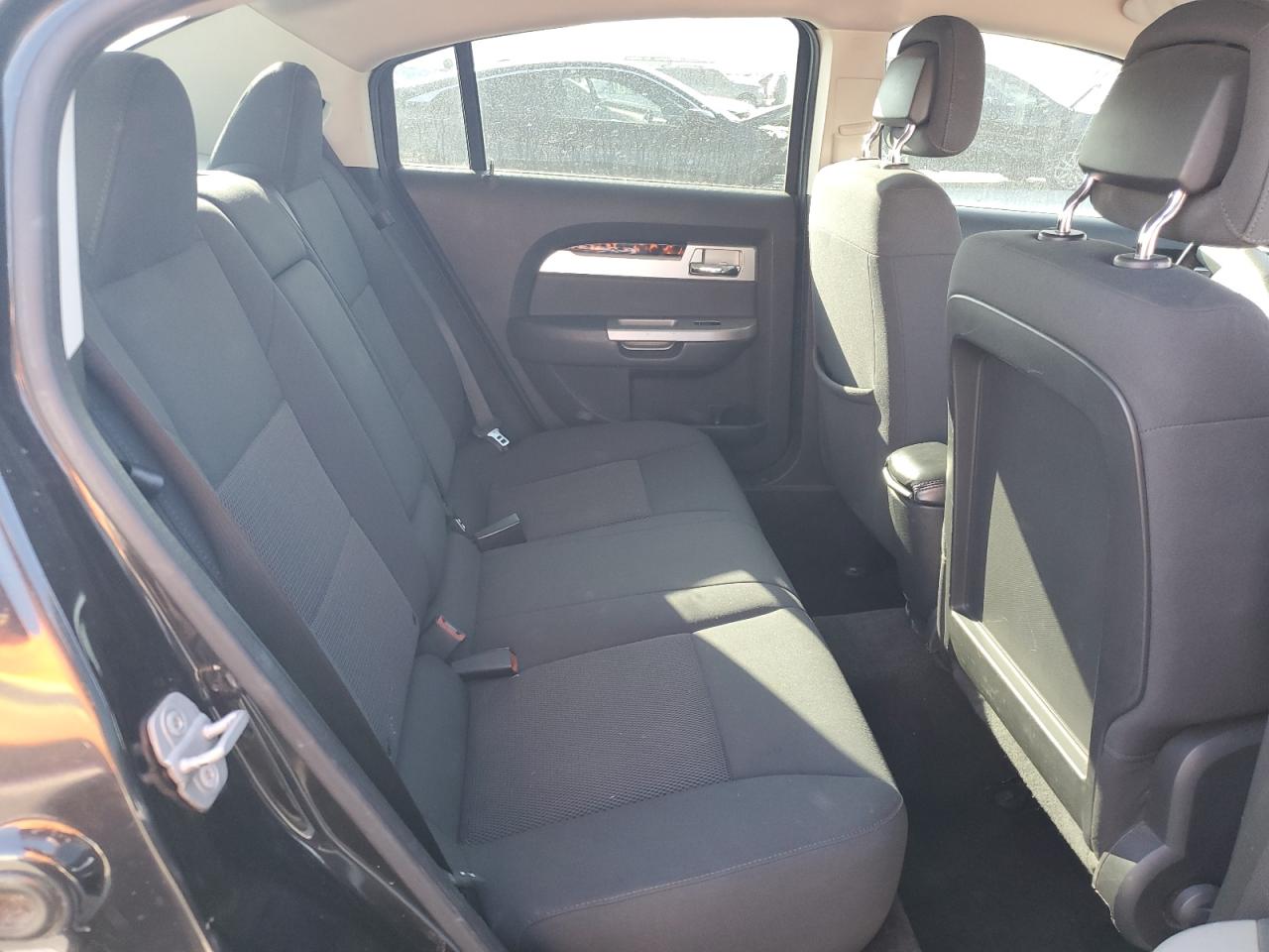 2010 Chrysler Sebring - Image 11