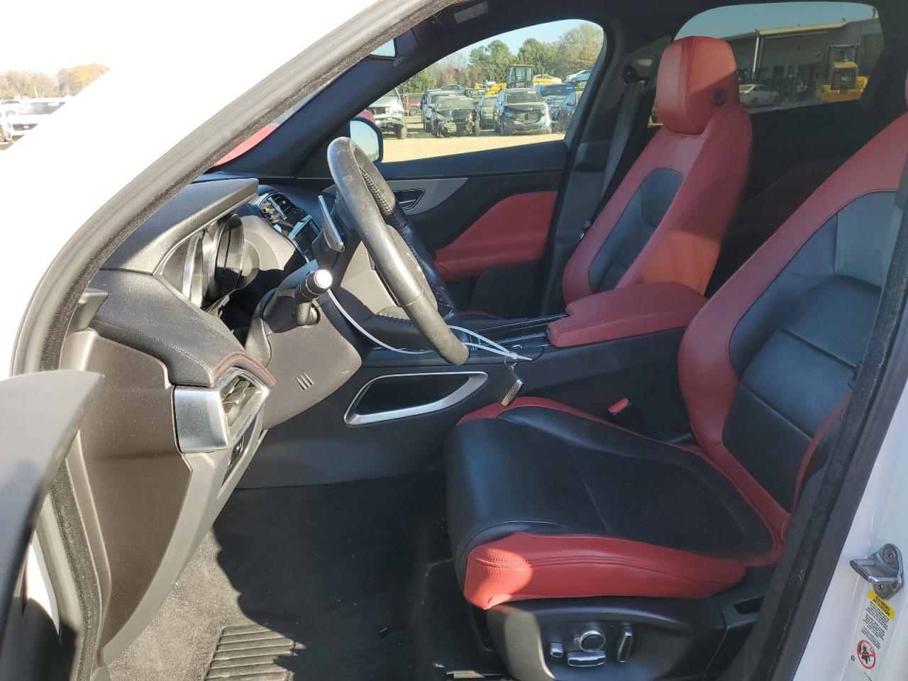 2018 Jaguar F-Pace - Image 7