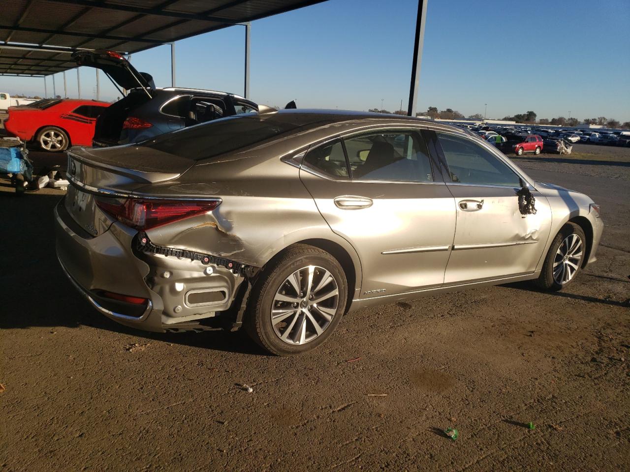 VIN JTHB21B13K2024457 2019 LEXUS ES300 no.3