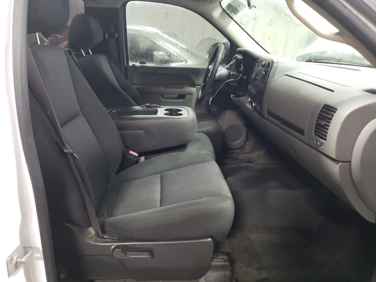 2012 Chevrolet Silverado - Image 10