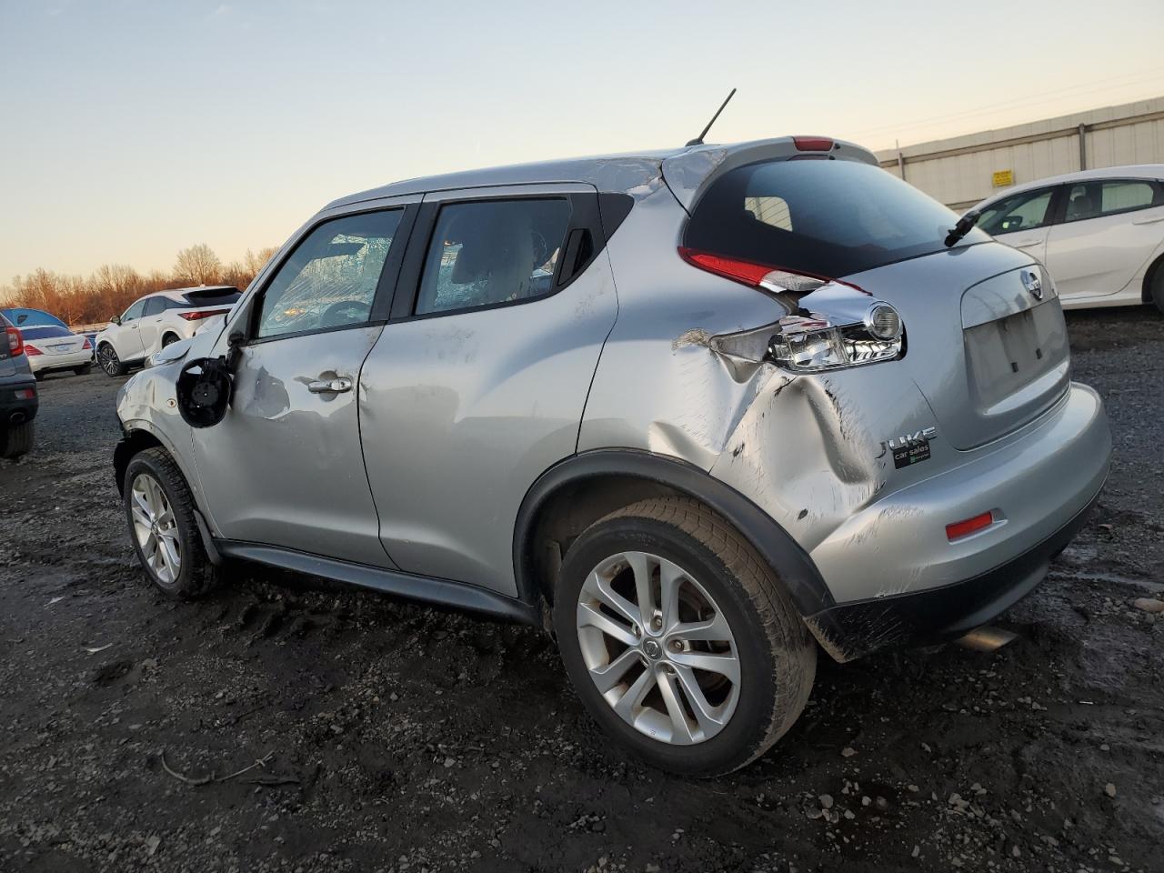 2013 Nissan Juke - Image 2