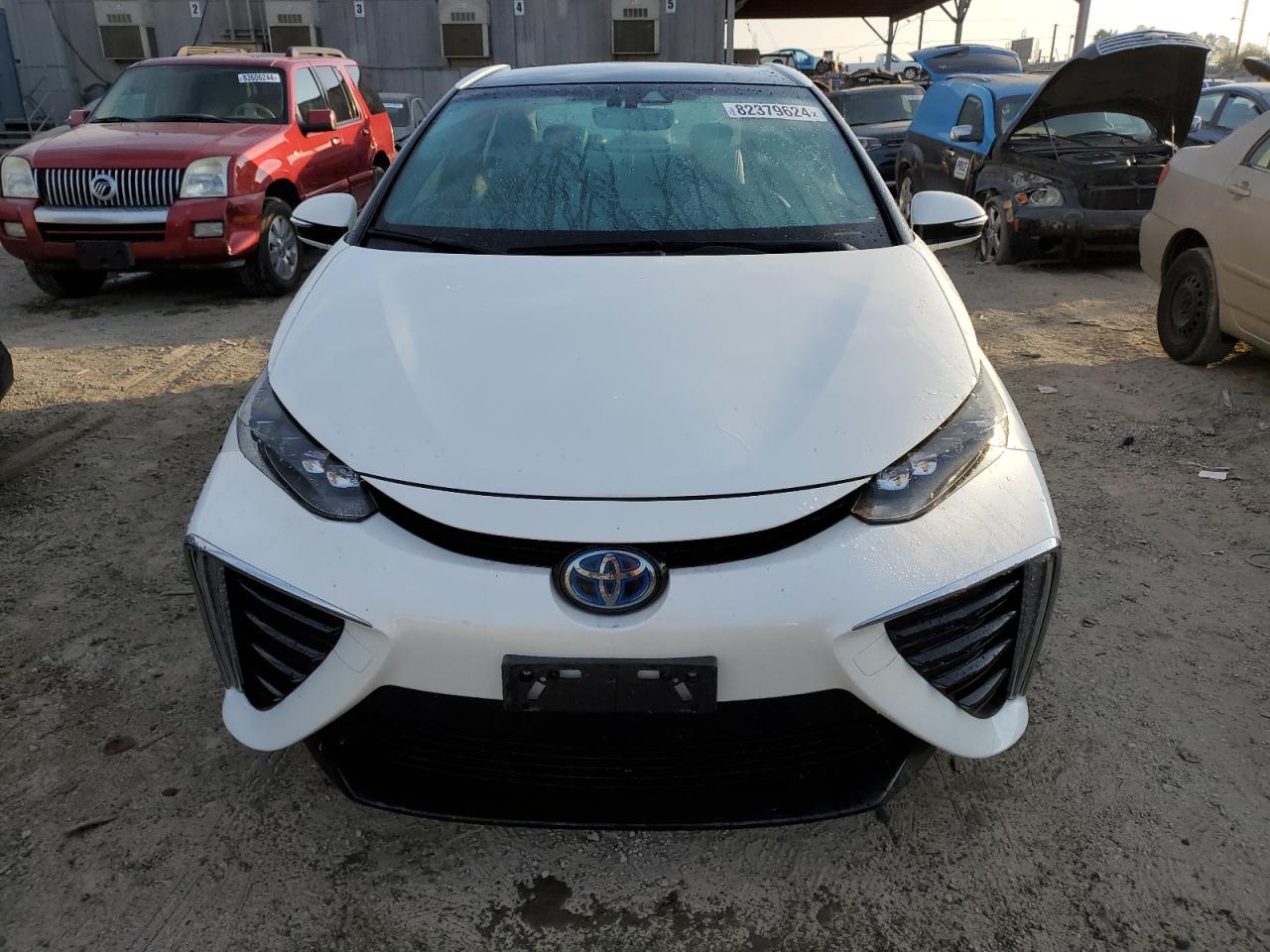 VIN JTDBVRBD3JA005087 2018 TOYOTA MIRAI no.5