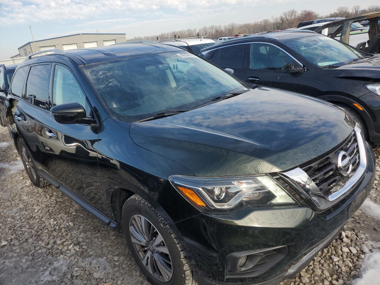 2019 Nissan Pathfinder - Image 4