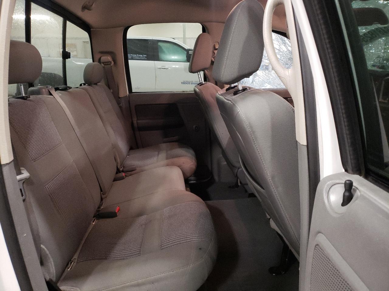 2007 Dodge RAM - Image 10