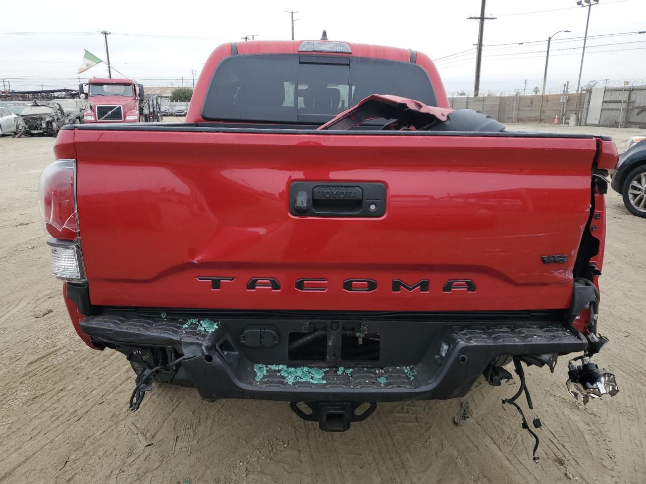 2020 Toyota Tacoma - Image 6