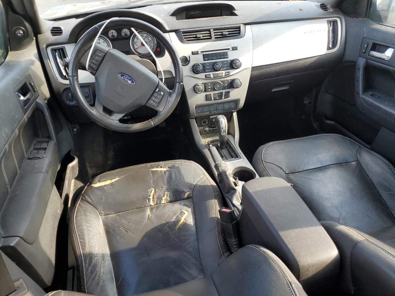 2010 Ford Focus - Image 8