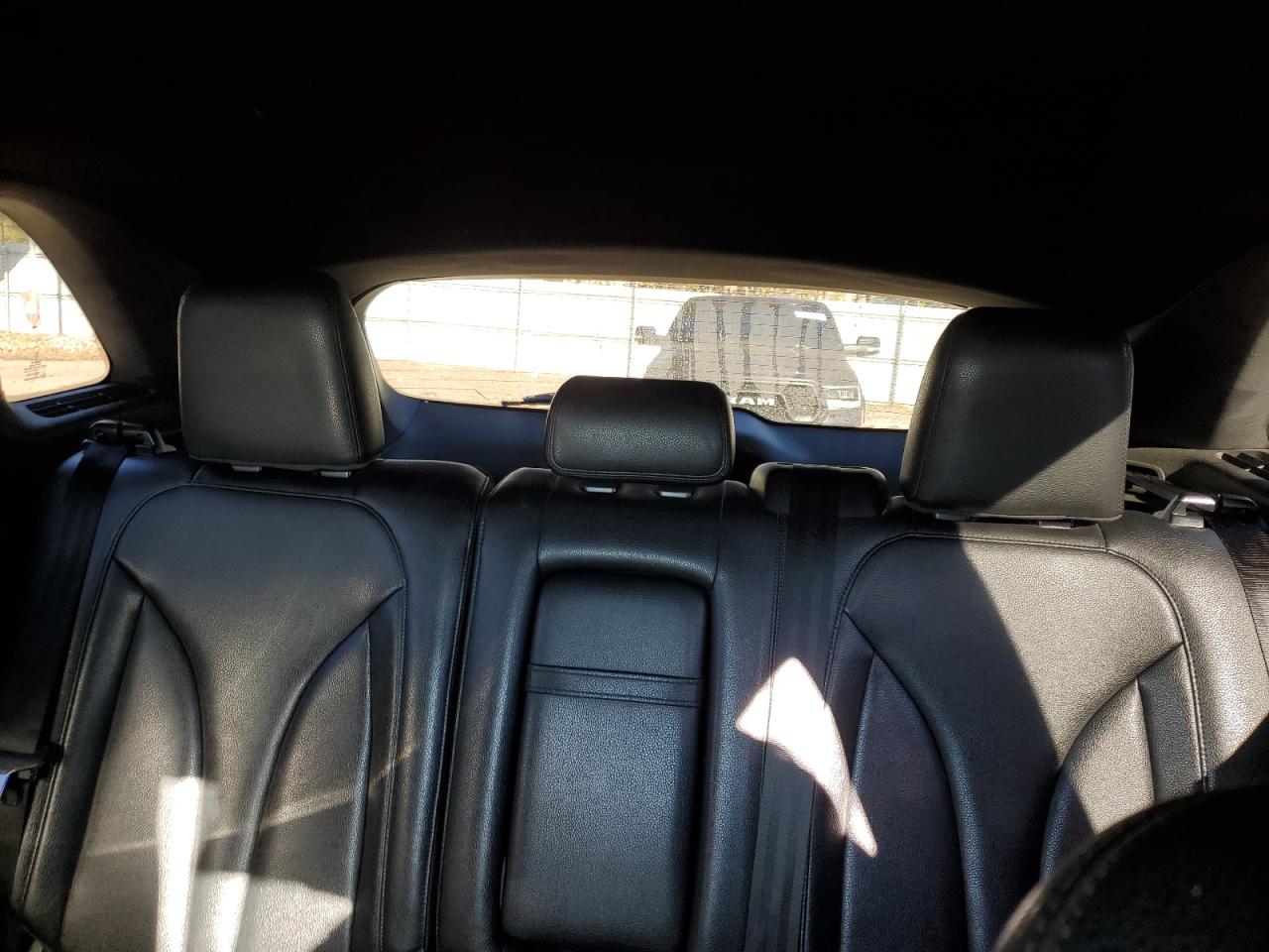 2015 Lincoln MKZ - Image 10