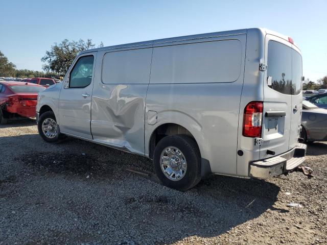  NISSAN NV 2015 Srebrny