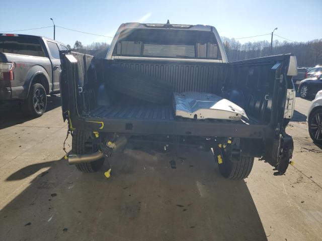  TOYOTA TUNDRA 2023 Srebrny