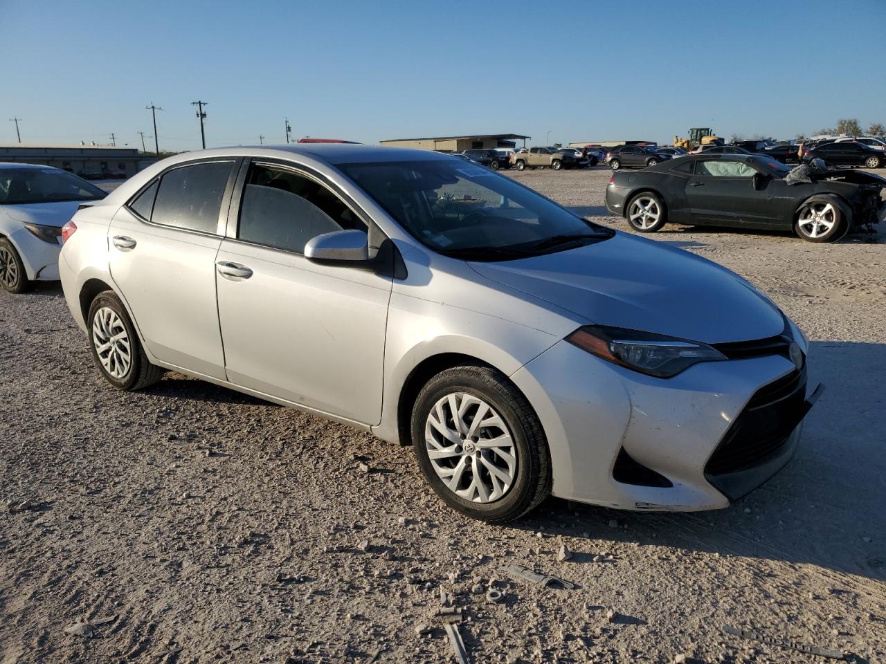 VIN 5YFBURHE6KP898520 2019 TOYOTA COROLLA no.4