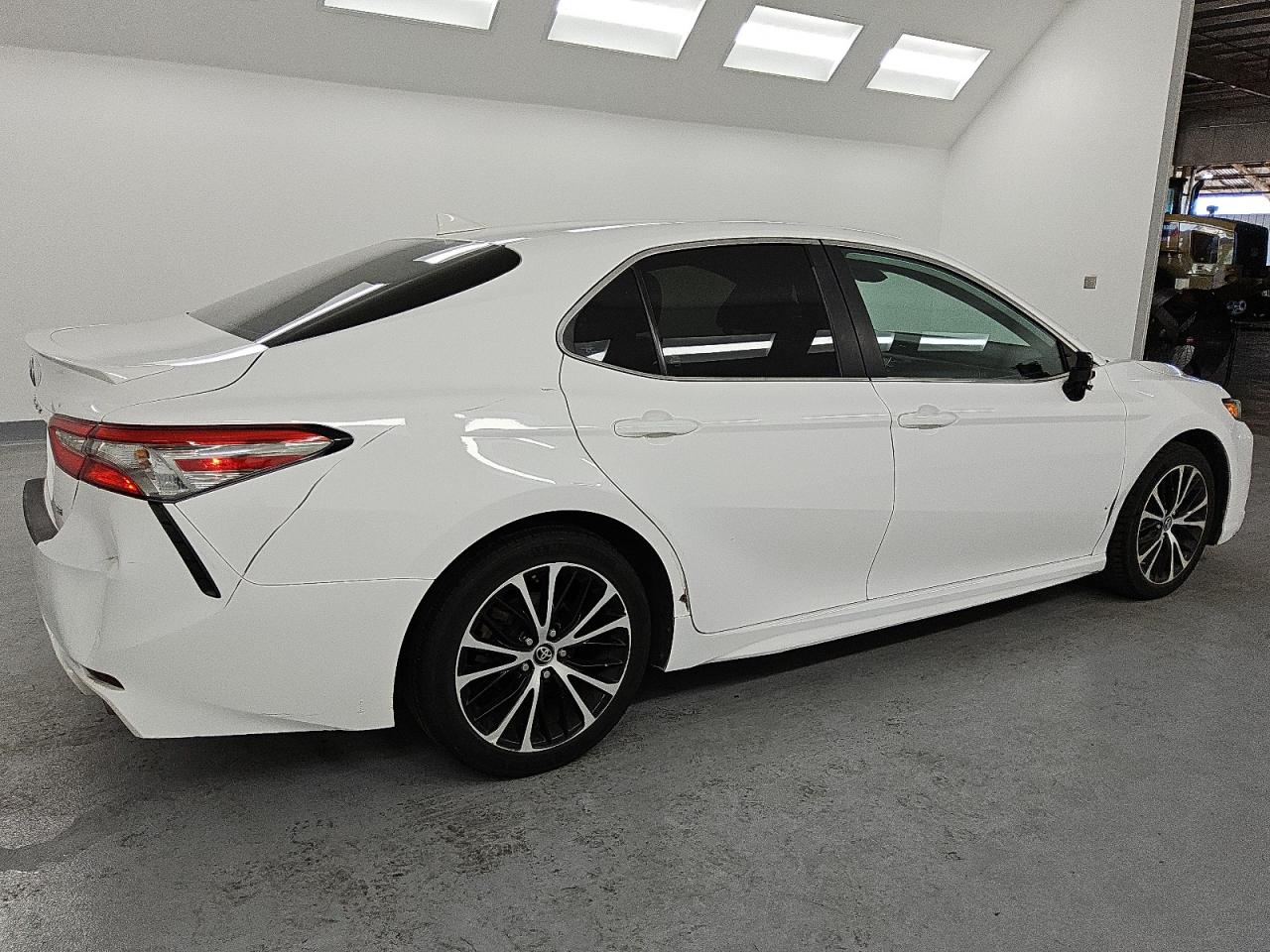 2019 Toyota Camry - Image 3