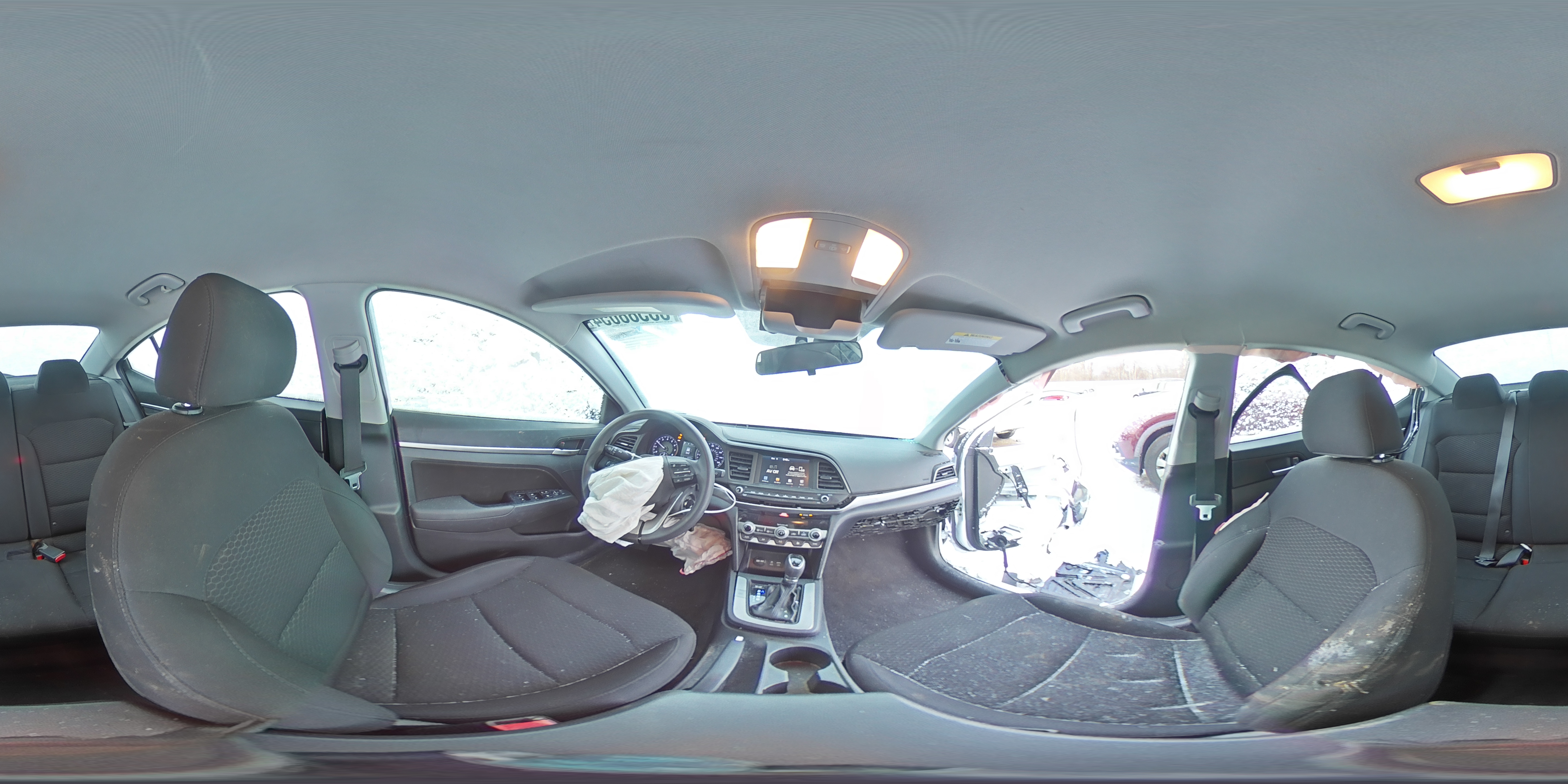2020 Hyundai Elantra - Image 15