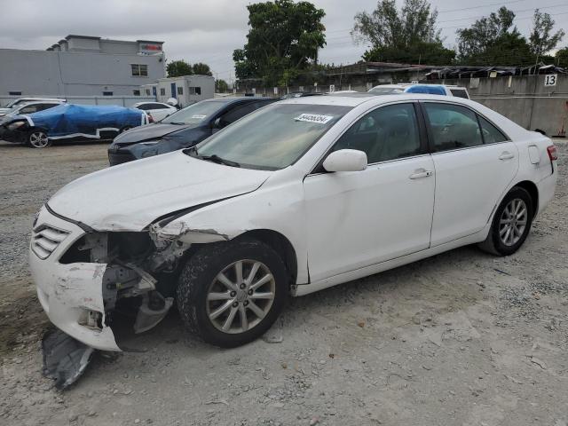 2011 Toyota Camry Base იყიდება Opa Locka-ში, FL - Front End