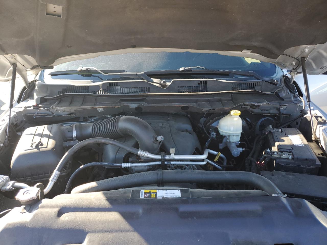 2015 RAM 1500 - Image 11