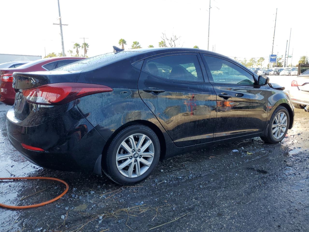 2016 Hyundai Elantra - Image 3