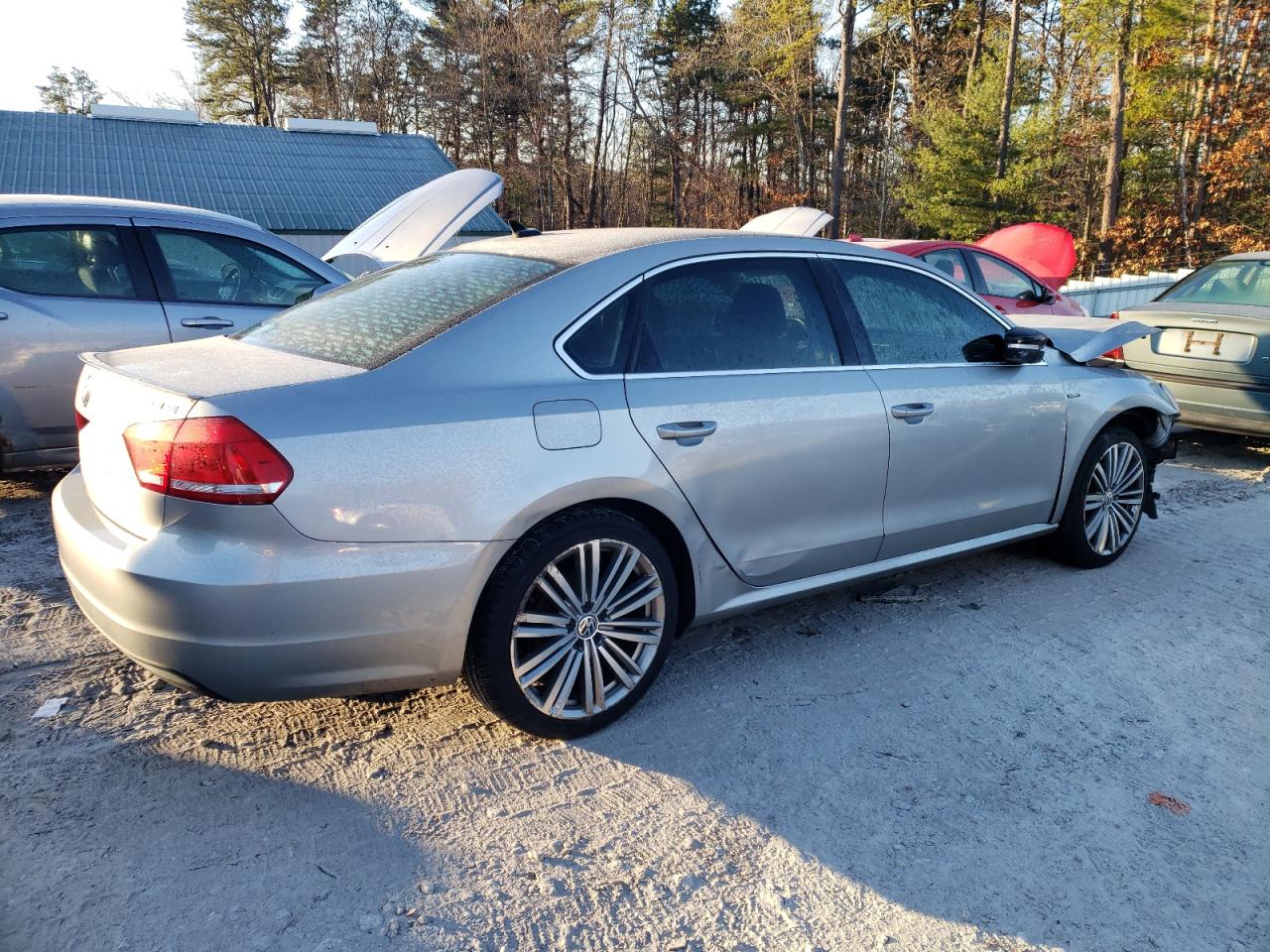 VIN 1VWBT7A3XEC095798 2014 VOLKSWAGEN PASSAT no.3