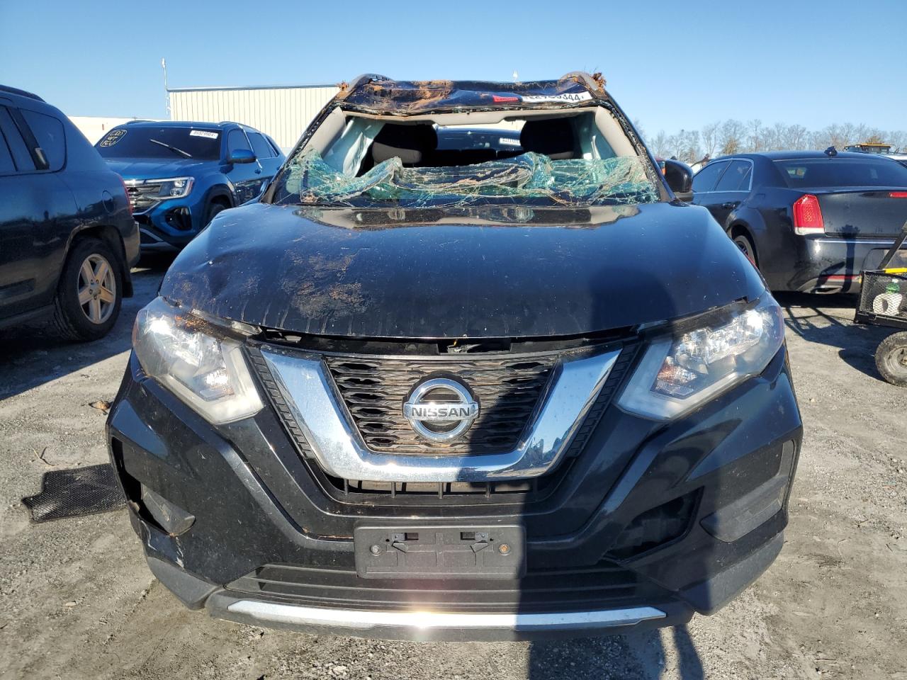 2017 Nissan Rogue - Image 5