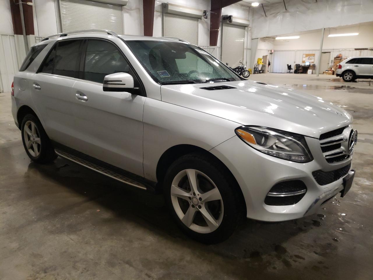2016 Mercedes-Benz GLE - Image 4