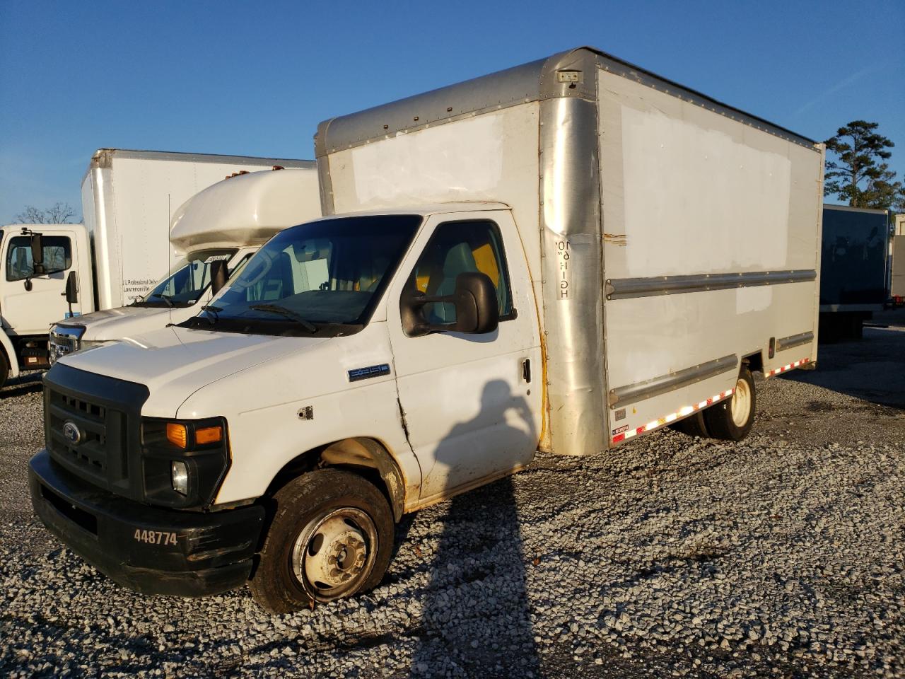 2016 Ford Econoline - Image 1