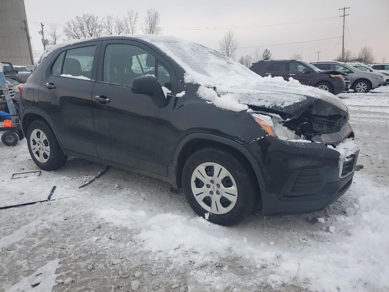 VIN 3GNCJKSB3HL286517 2017 CHEVROLET TRAX no.4