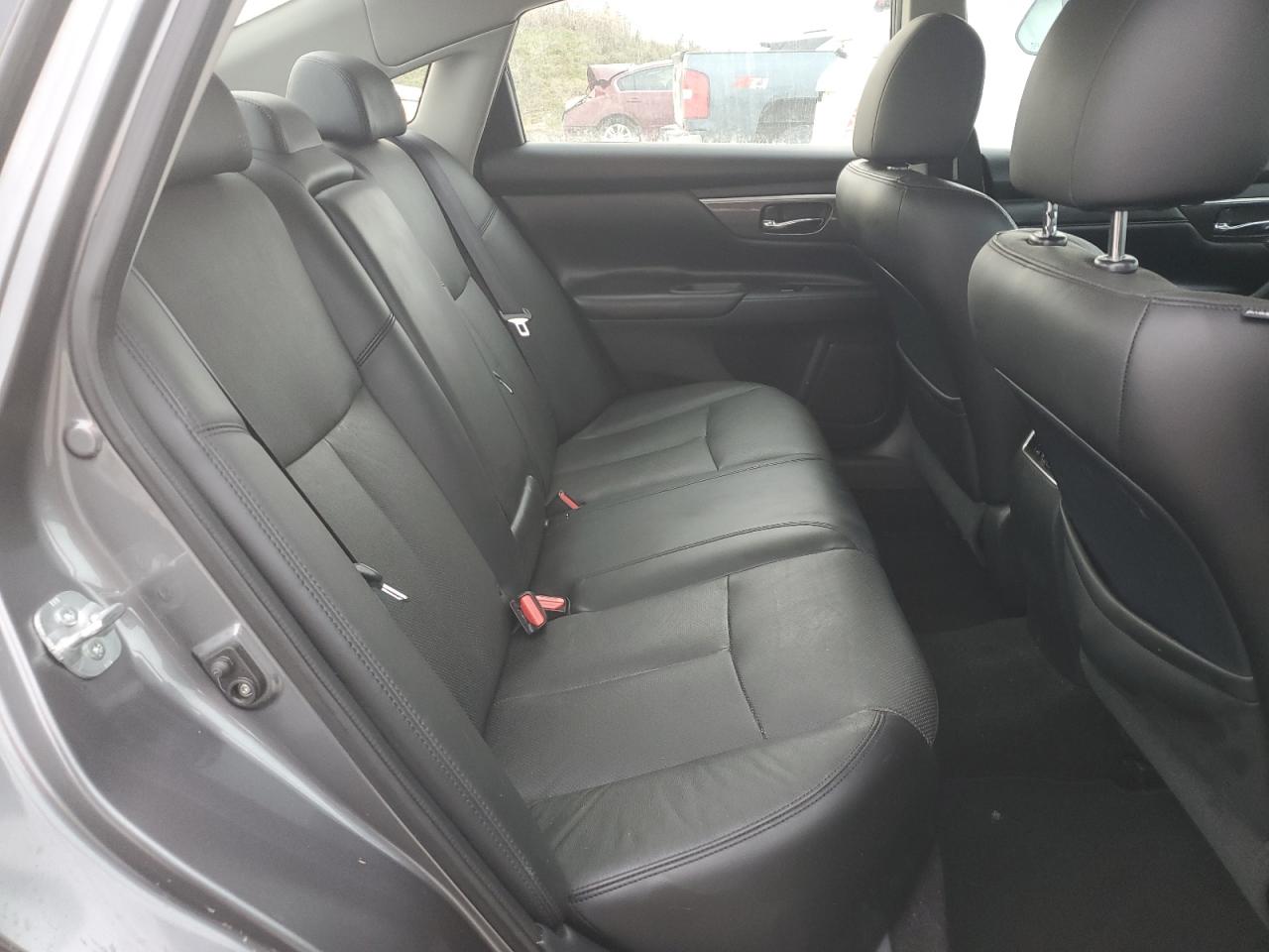 2014 Nissan Altima - Image 10