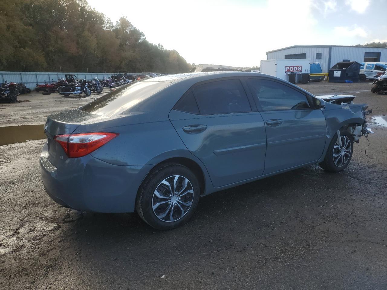 VIN 5YFBURHE1FP312800 2015 TOYOTA COROLLA no.3