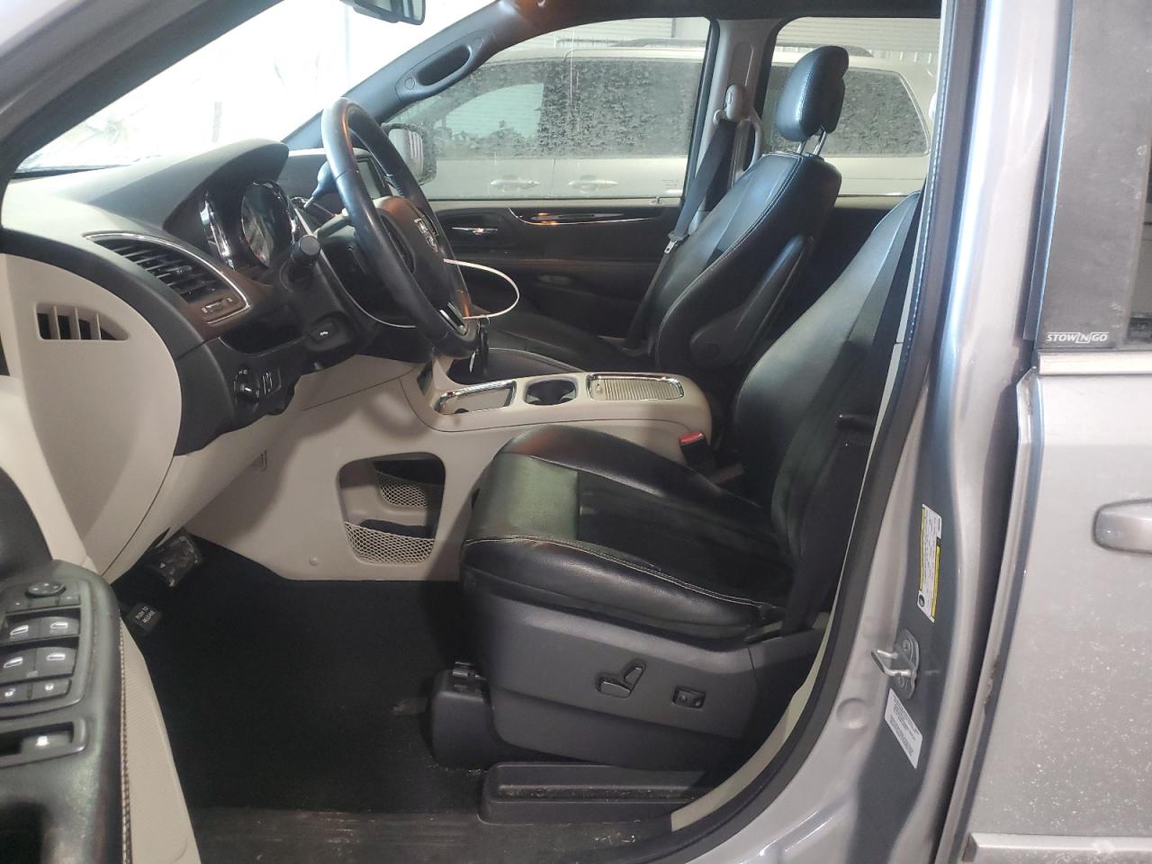 2014 Dodge Caravan - Image 7