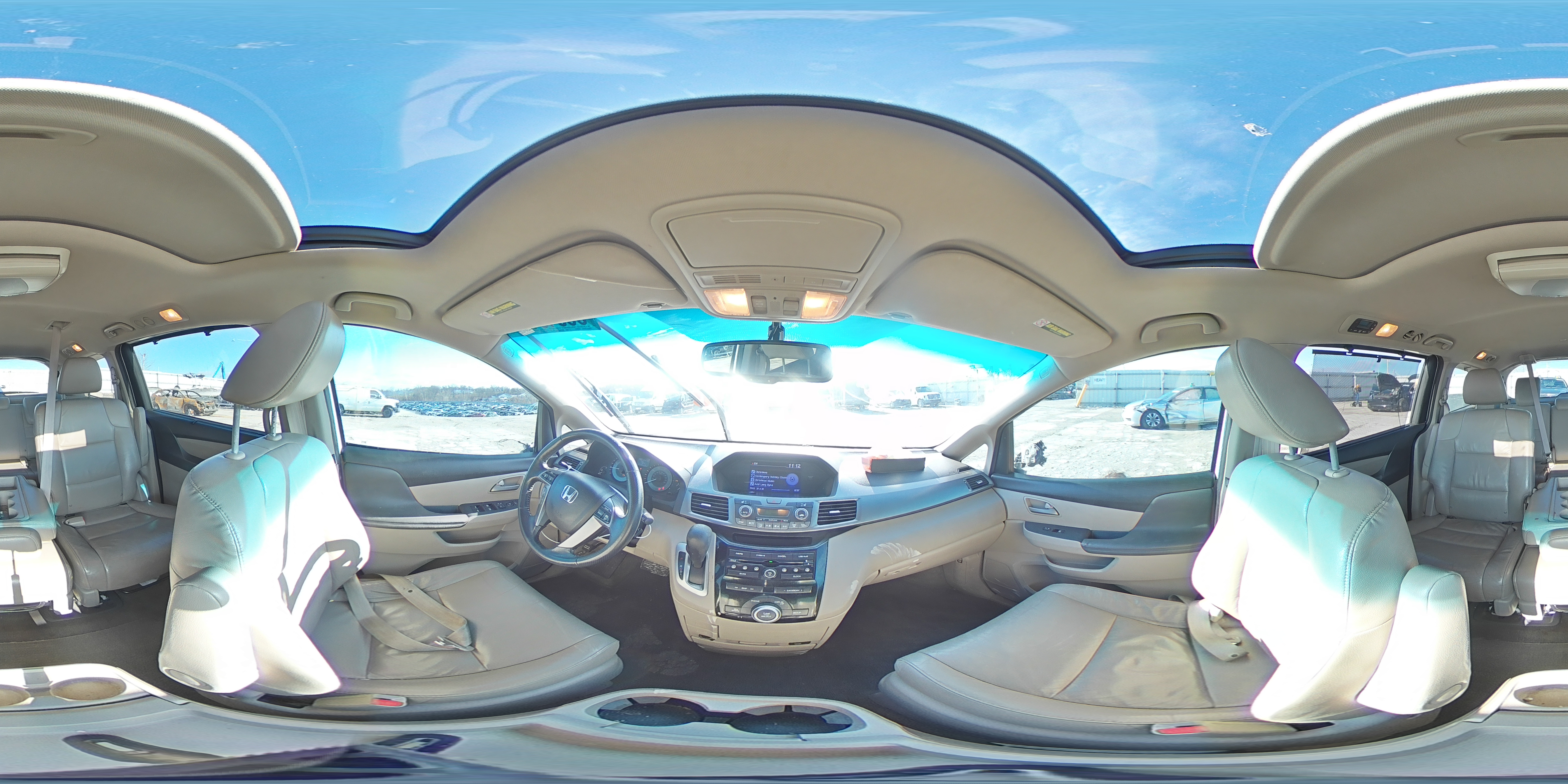 2012 Honda Odyssey - Image 13