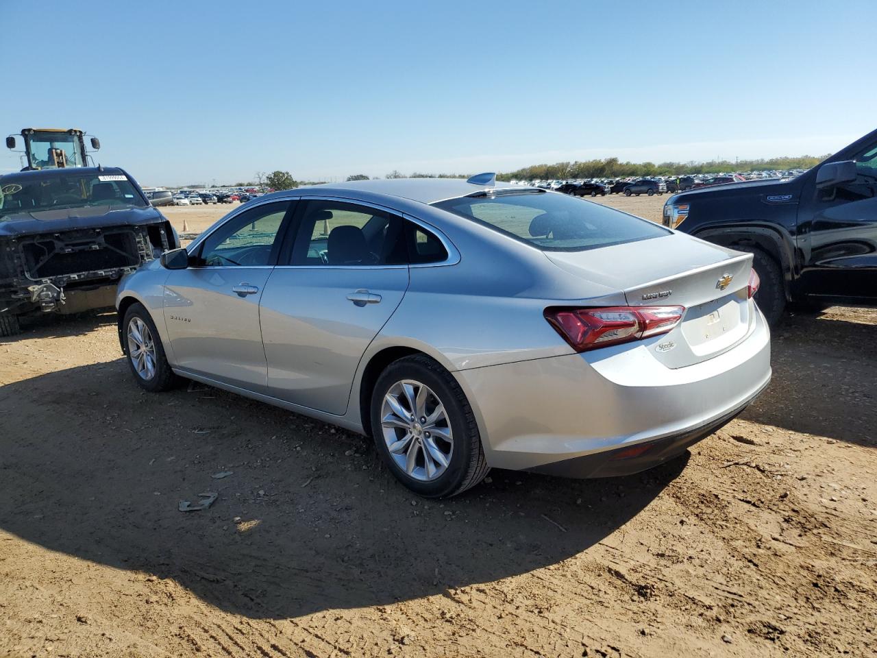 2020 Chevrolet Malibu - Image 2
