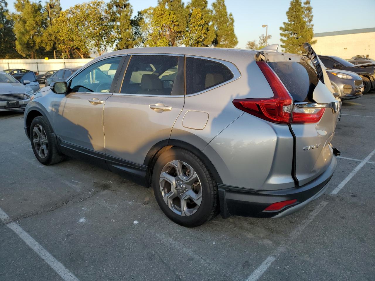 2018 Honda CR-V - Image 2