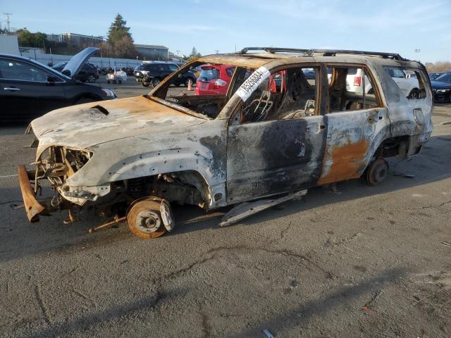 2003 Toyota 4Runner Sr5 за продажба в Vallejo, CA - Burn