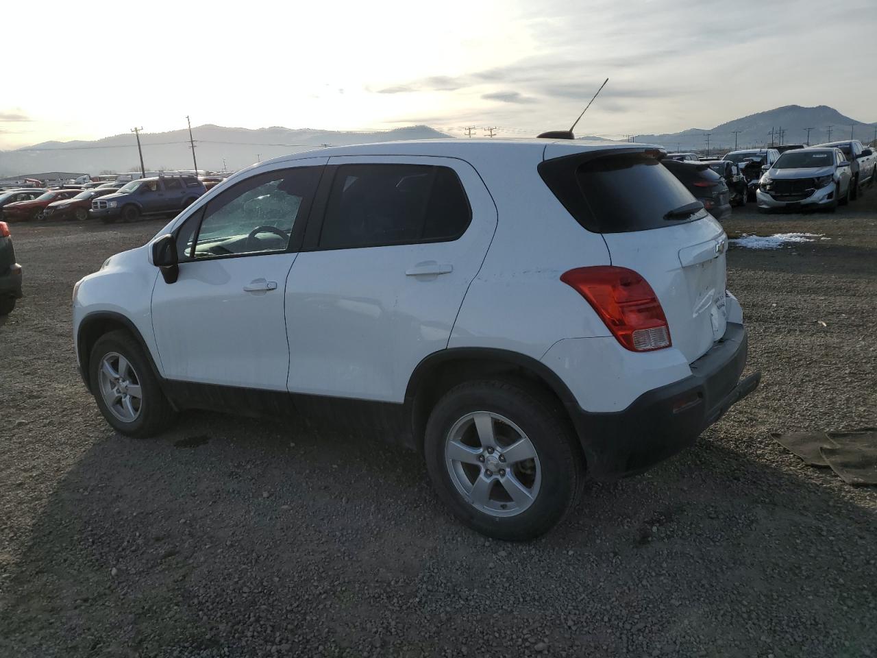 VIN KL7CJPSB6FB130957 2015 CHEVROLET TRAX no.2