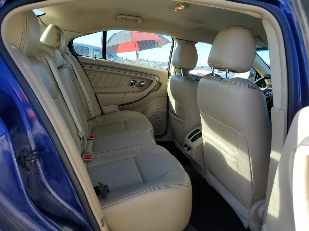 2013 Ford Taurus - Image 10