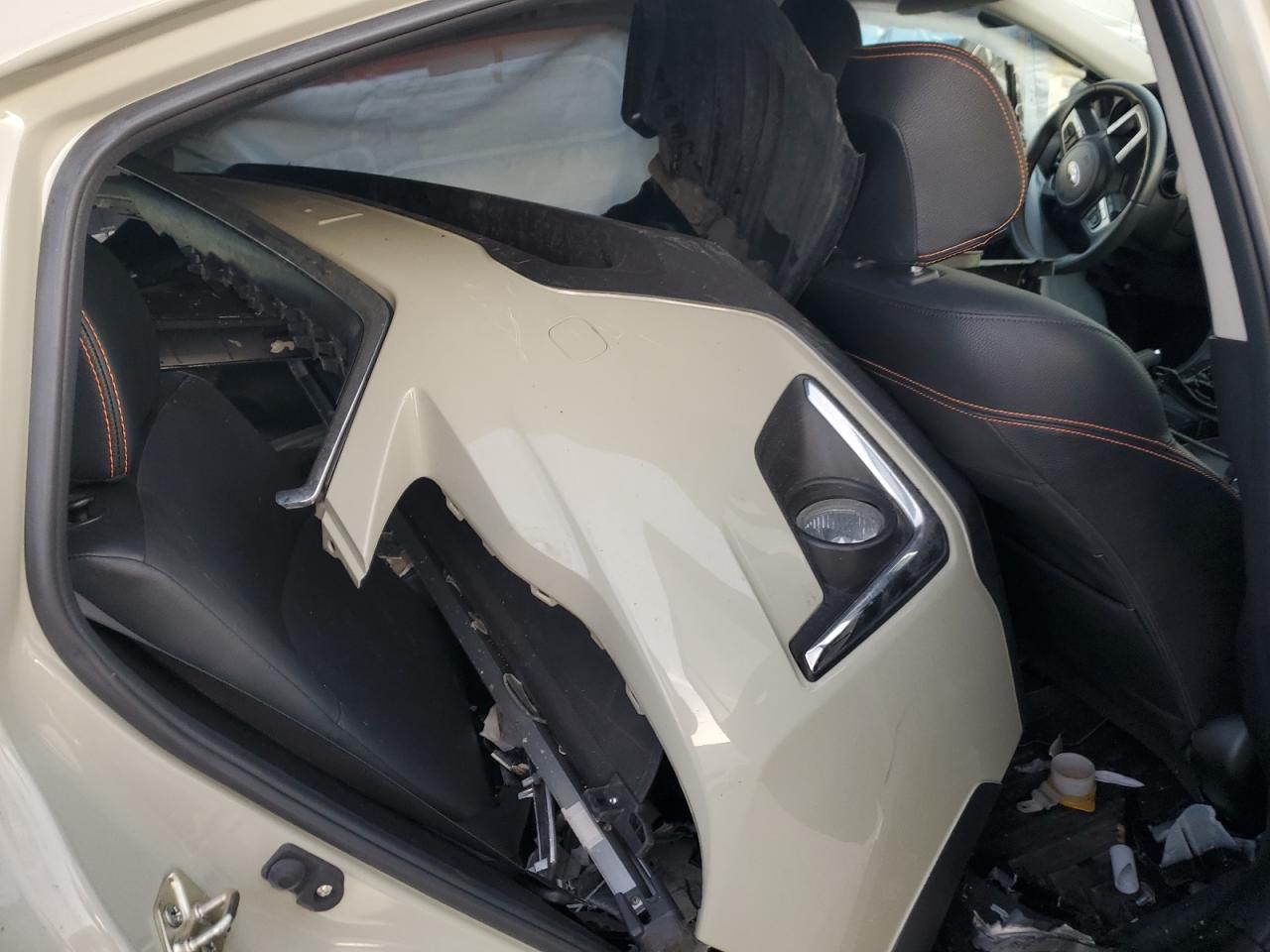 2017 Subaru XV - Image 13