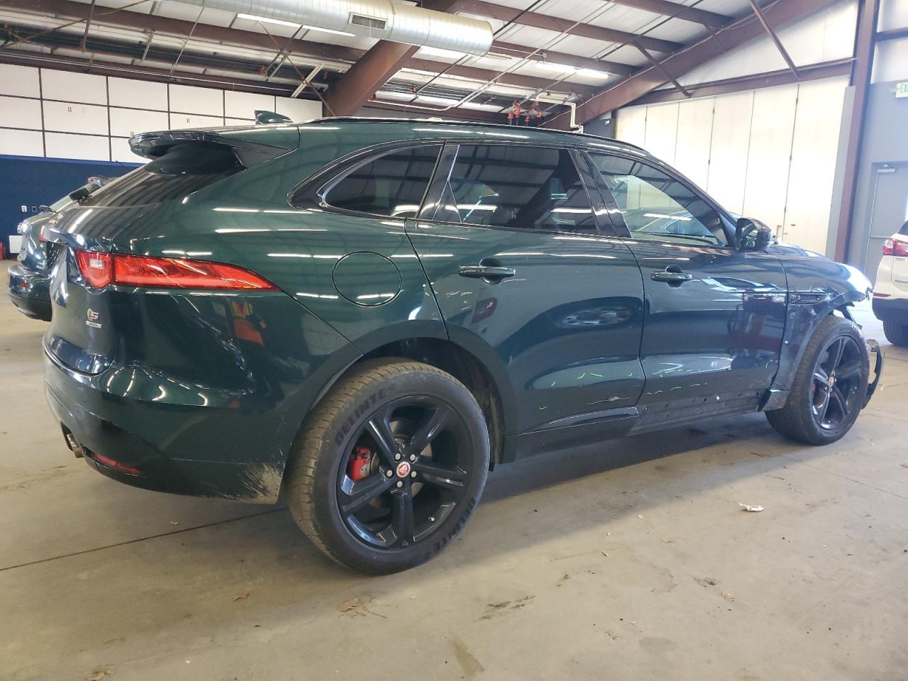 VIN SADCM2BV9HA881488 2017 JAGUAR F-PACE no.3