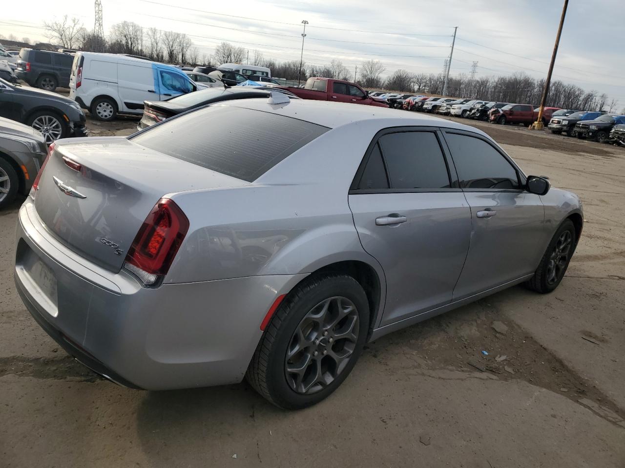2016 Chrysler 300 - Image 3