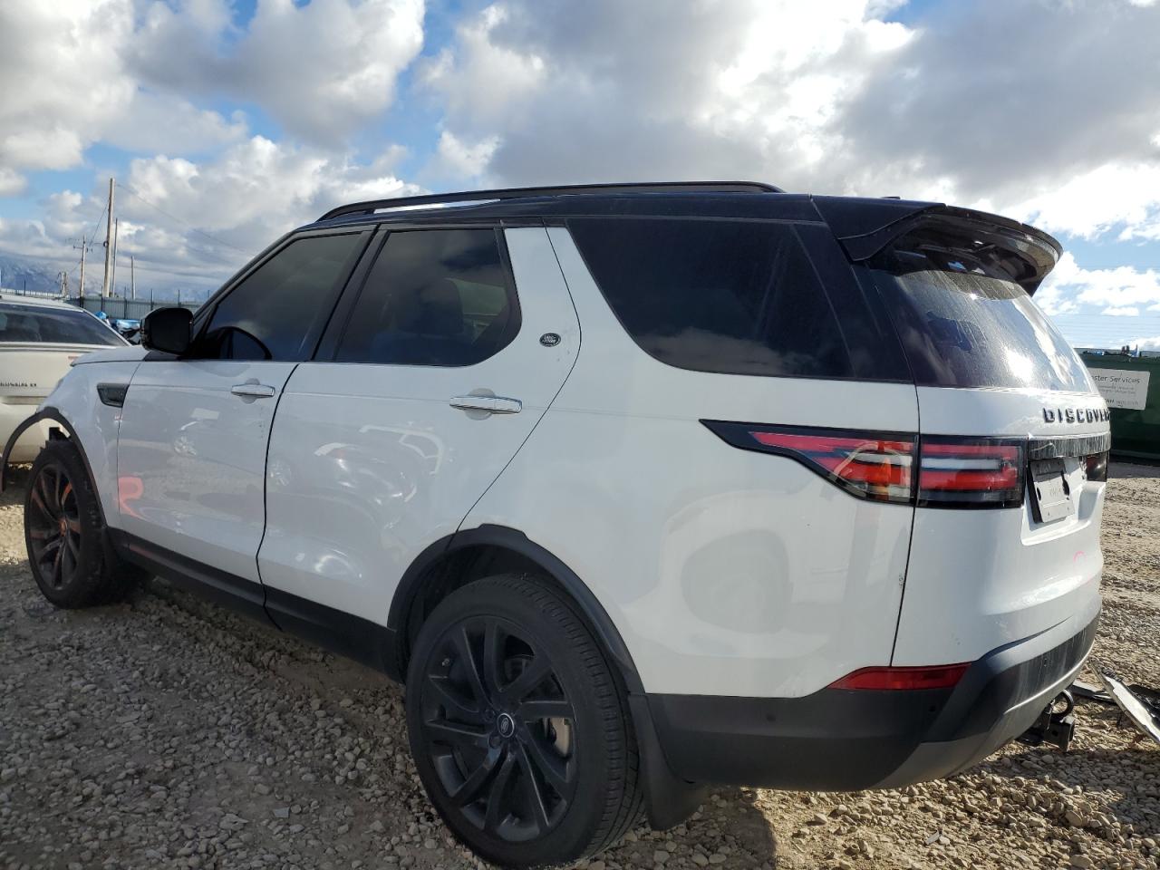 2020 Land Rover Discovery - Image 2