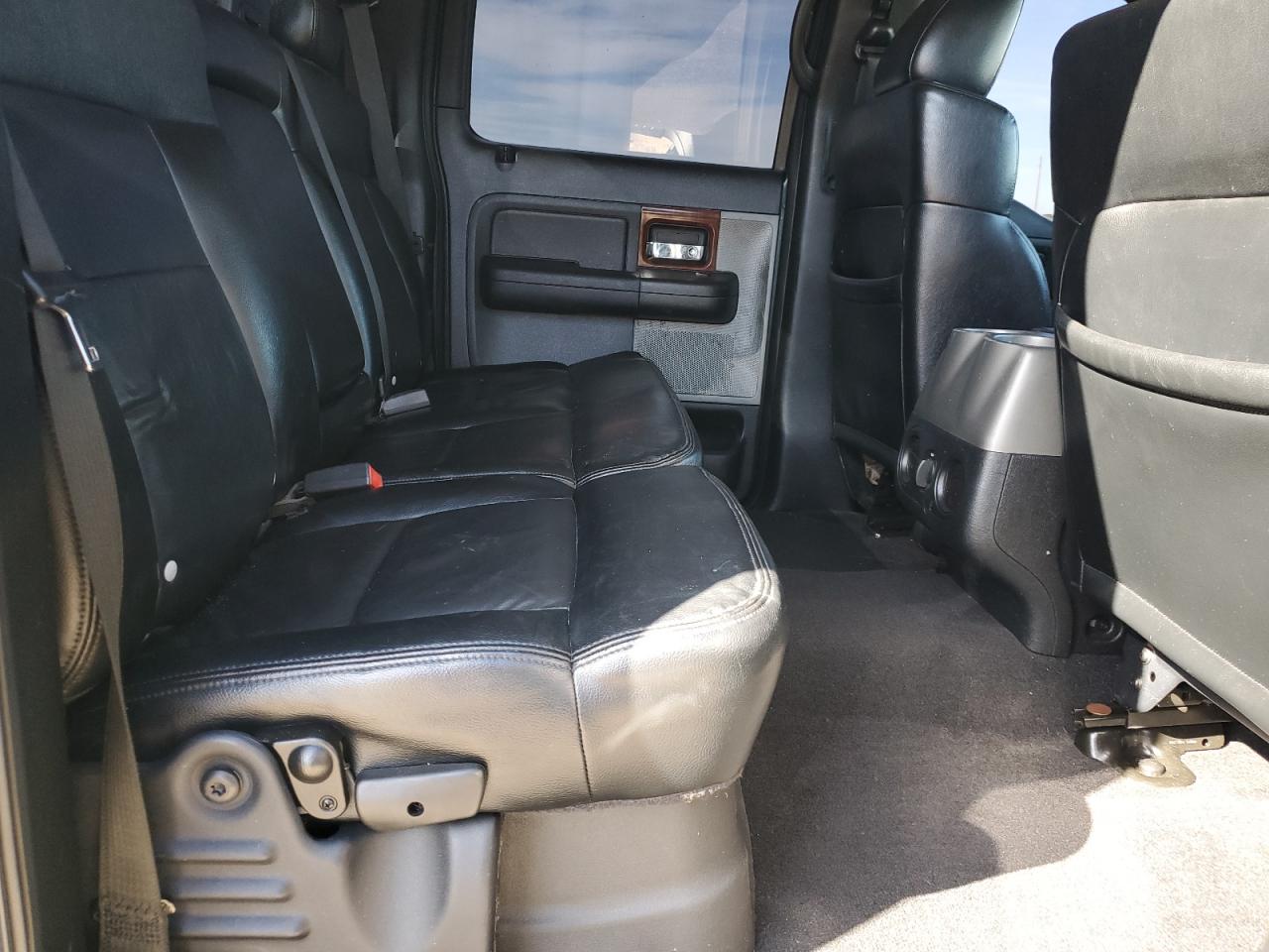 2005 Ford F-150 - Image 10