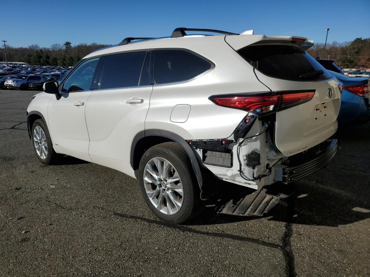 VIN 5TDXBRCH7PS571118 2023 TOYOTA HIGHLANDER no.2