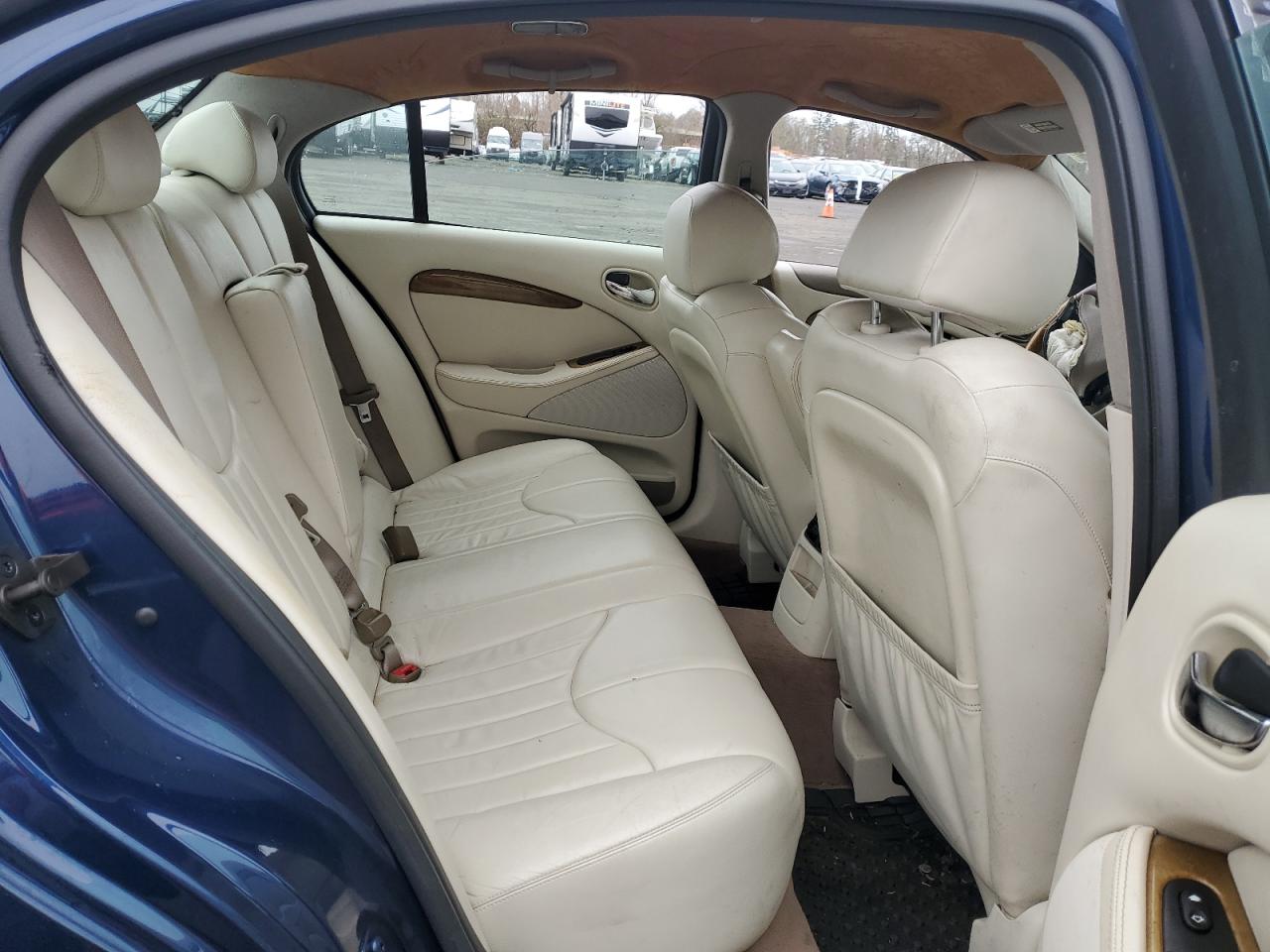 2001 Jaguar S-Type - Image 10