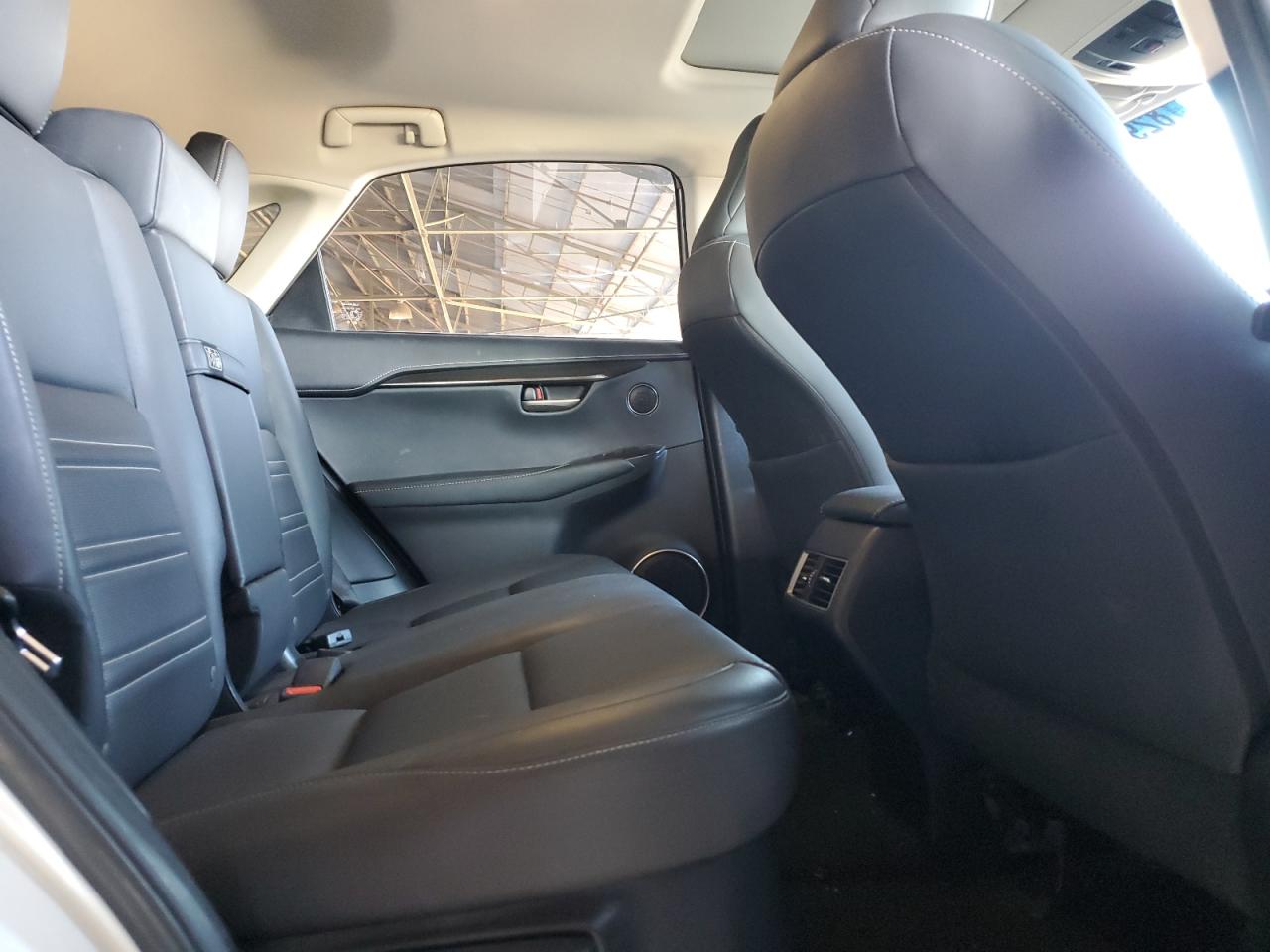 2016 Lexus NX - Image 11