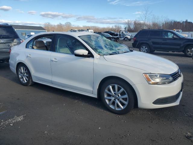  VOLKSWAGEN JETTA 2014 Белы