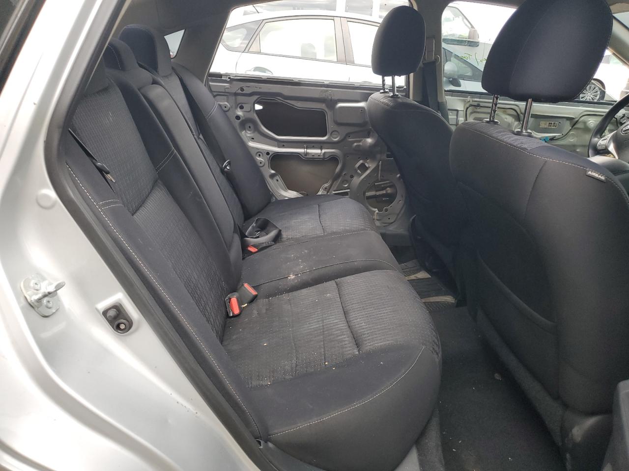 2016 Nissan Altima - Image 10